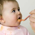 Breikost für Babys – was darf das Baby wann essen?