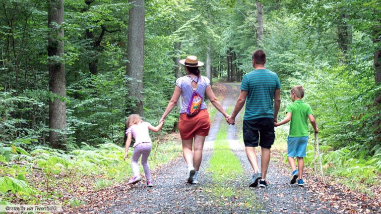 Sommerferien zu Hause – Tipps für gemeinsame Aktivitäten und Unternehmungen mit den Kindern
